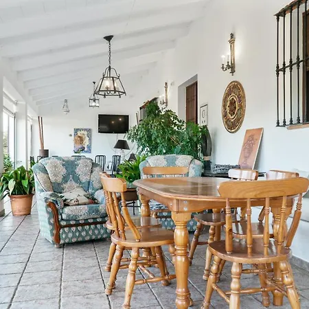 Comfortable With Mountain Views - *
