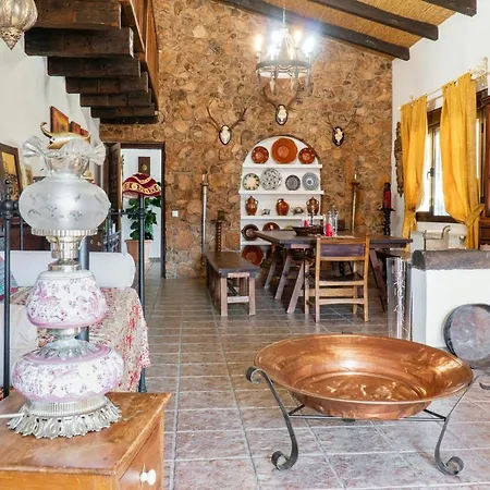 Comfortable With Mountain Views - * Valverde de Leganes