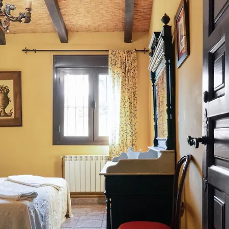 Villa Comfortable With Mountain Views - *