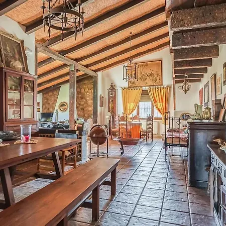 Comfortable With Mountain Views - *