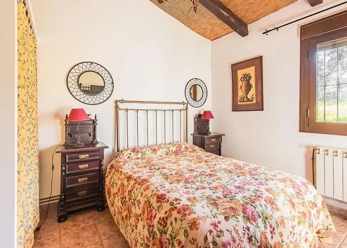 Вилла Comfortable With Mountain Views - *