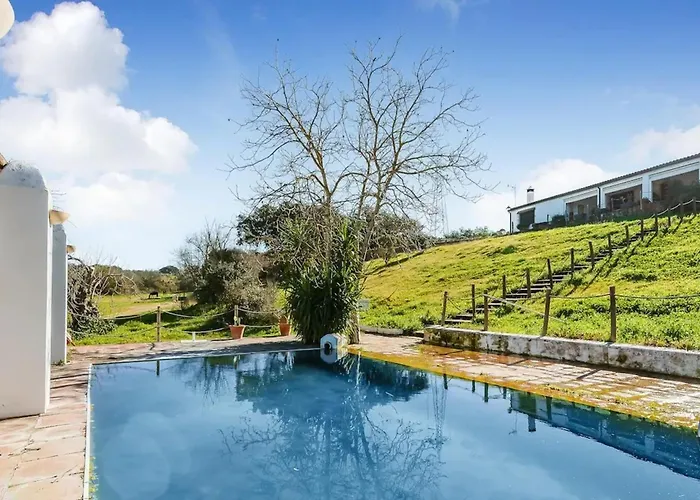 Comfortable With Mountain Views - Вилла Valverde de Leganes