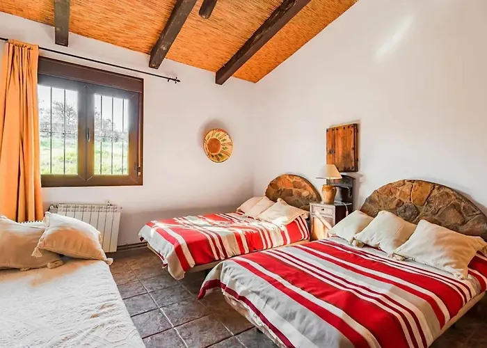 Comfortable With Mountain Views - * Valverde de Leganes
